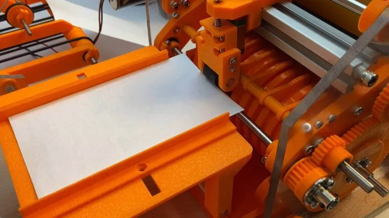 Maker Builds 3D Printed Bottle Labeling Machine